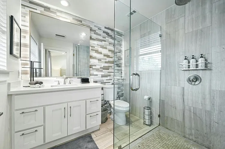 6507 Highpoint Cv — Photo 14