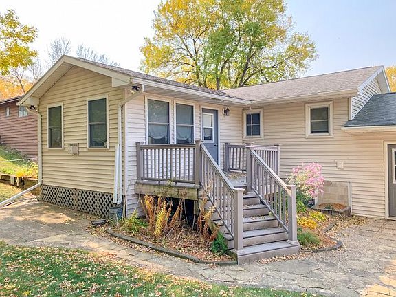 3rd image of 1440 Larsen Ln