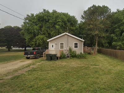205 4th St NW, Elysian, MN, 56028