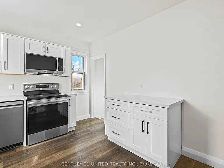 661 Rubidge St — Photo 5