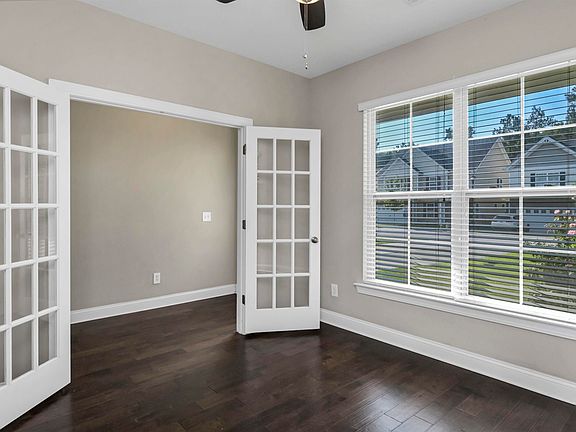 4th image of 251 Garden Brooke Dr