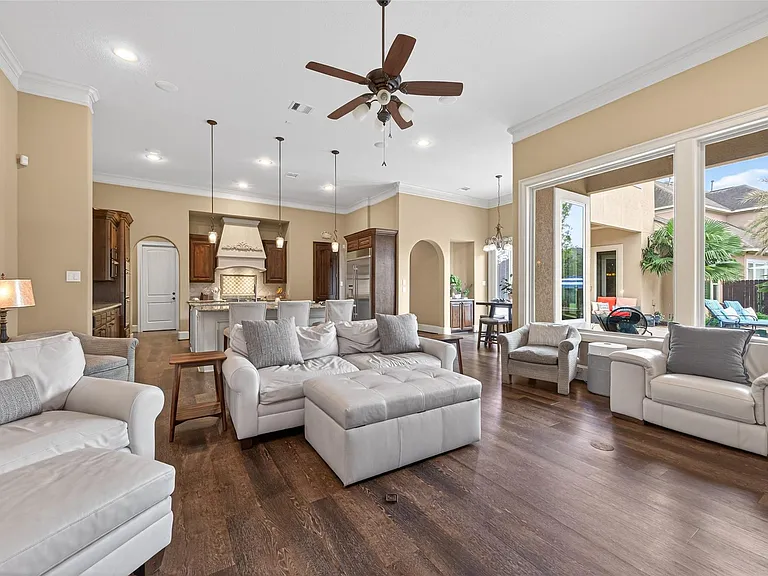 7414 Dayhill Dr — Photo 27