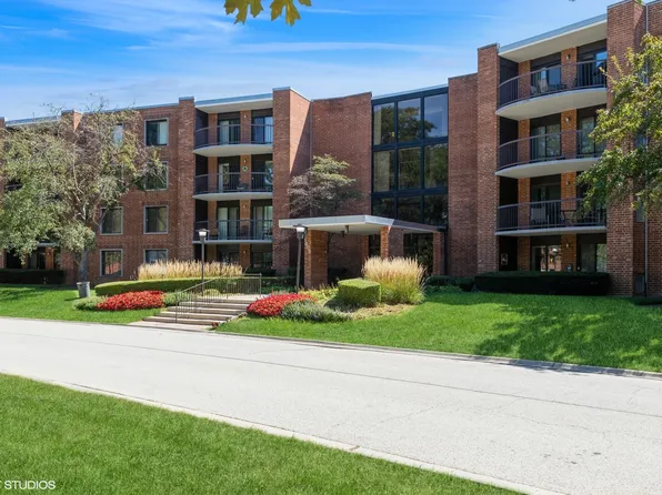 1605 E Central Rd Unit 114B, Arlington Heights, IL 60005