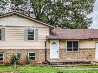 3818 Pinedale Dr SW, Huntsville, AL 35805