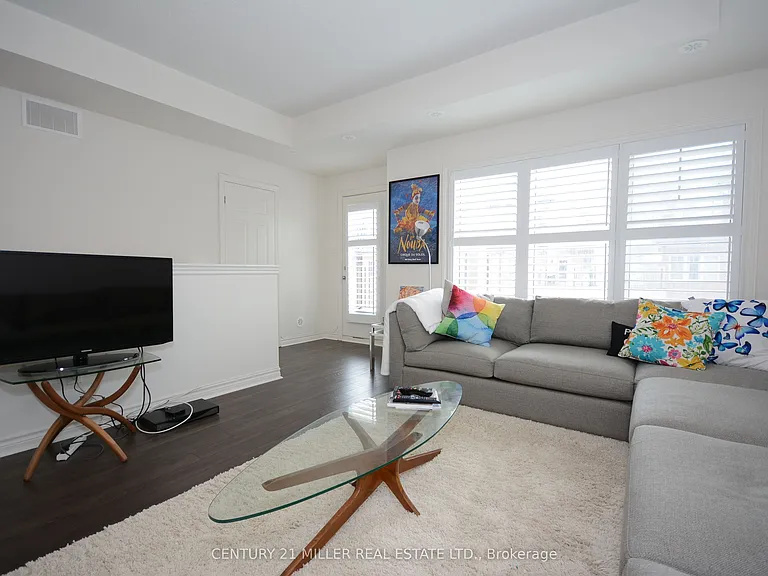 2420 Baronwood Dr #3 — Photo 9