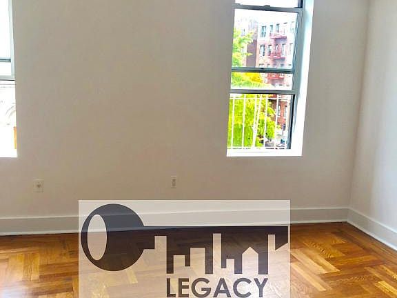 3rd image of 4966 Broadway APT 41