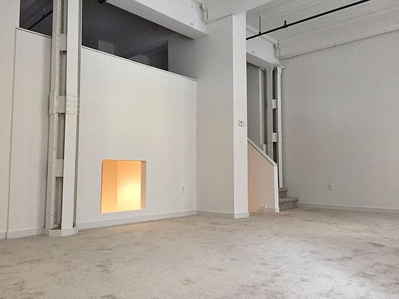 5th image of 313 Vine St APT 302