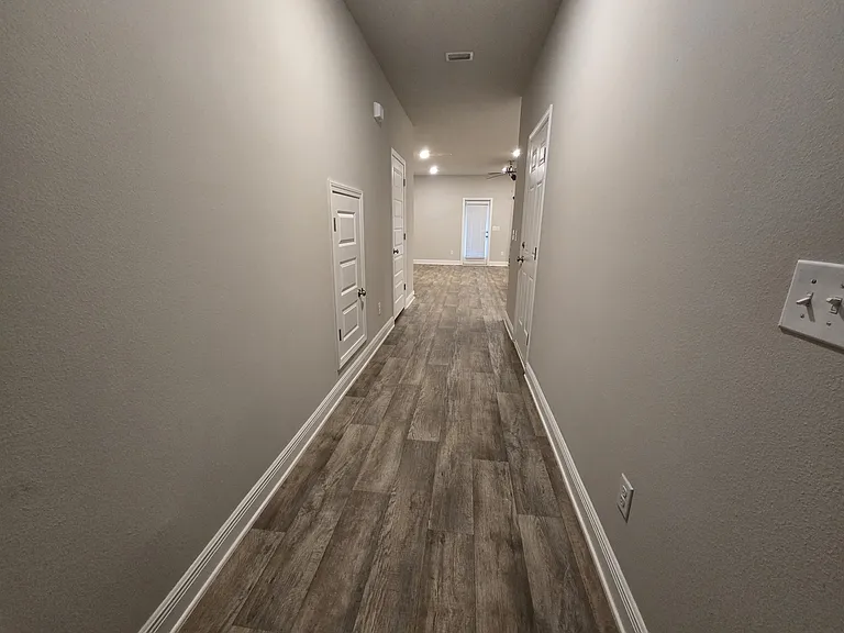6012 Royal Port Ct — Photo 16