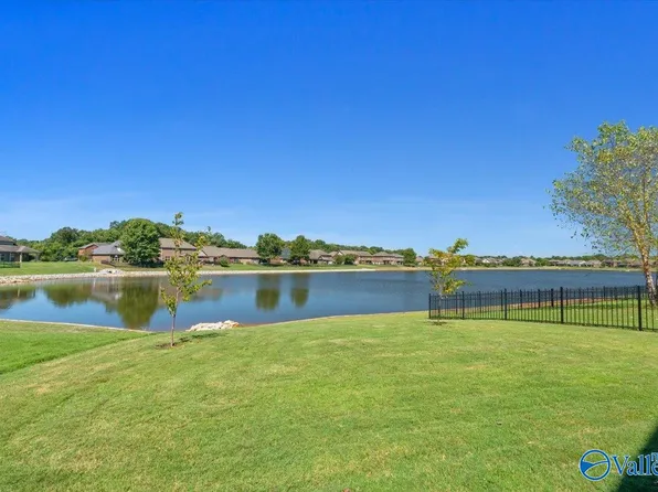 15117 Lakeside Trl SW, Huntsville, AL 35803