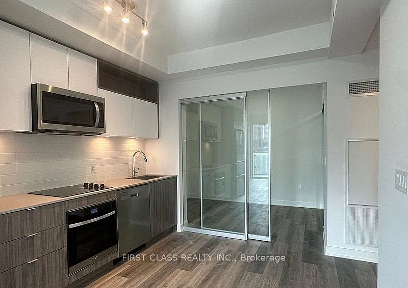 Time & Space Condominiums — Photo 3