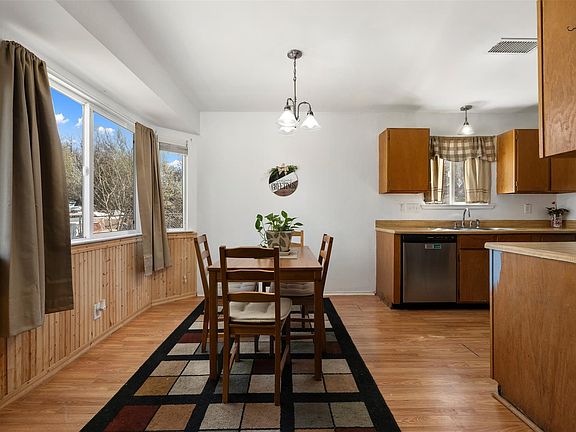 4th image of 2500 Cheyenne St