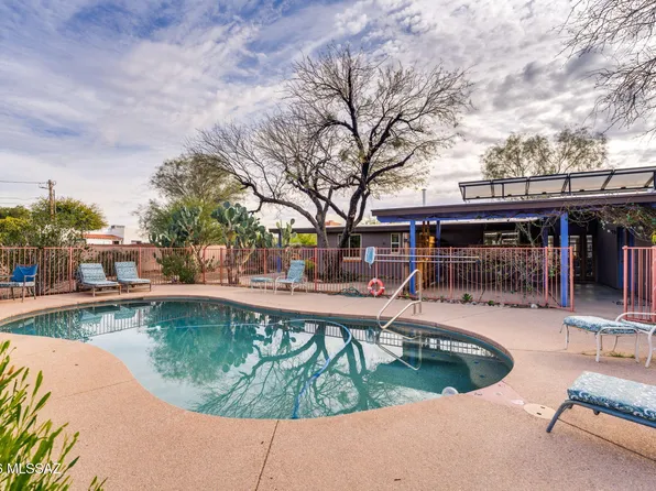 1951 E Greenlee Rd, Tucson, AZ 85719