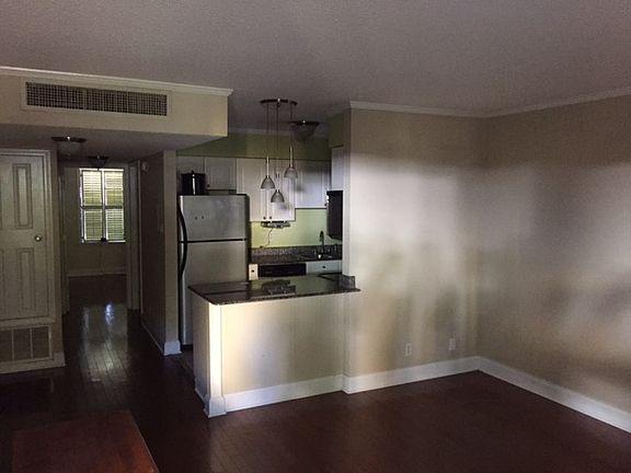 2nd image of 3310 Washington Ave APT 1219