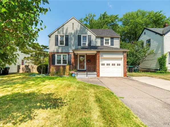 111 Hampton Pkwy, Buffalo, NY 14217