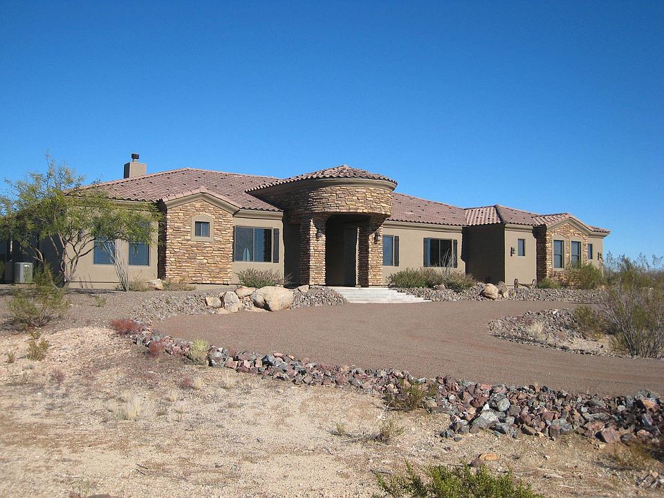 Stunning Tuscan Home on 2.48 Ac