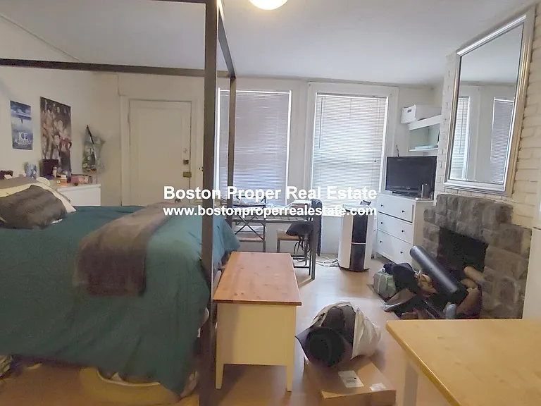 323 Beacon St #1 — Photo 1