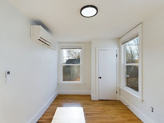 3rd image of 31-39 South St #9