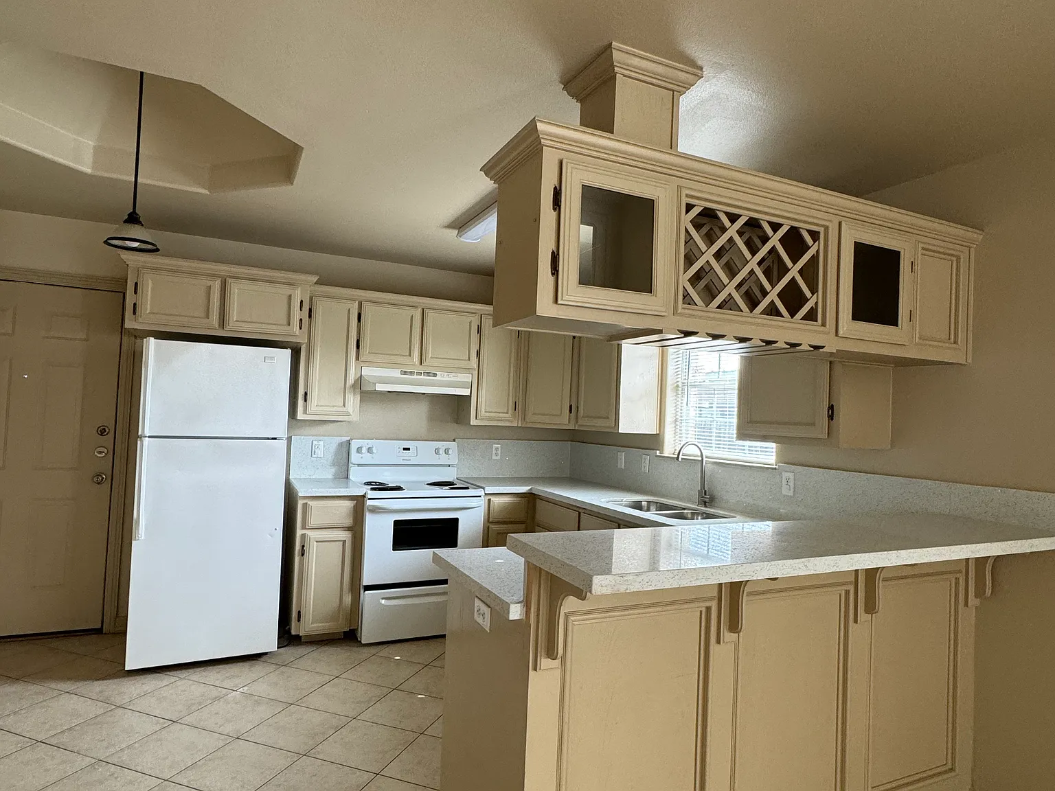 2 bed, 950 sqft, $900 — Photo 4