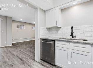 1025 E 68th St #5, Kansas City, MO 64131