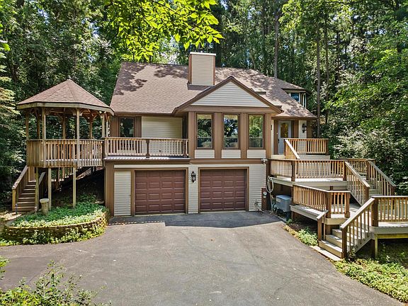 4th image of W358S4711 Chickory COURT