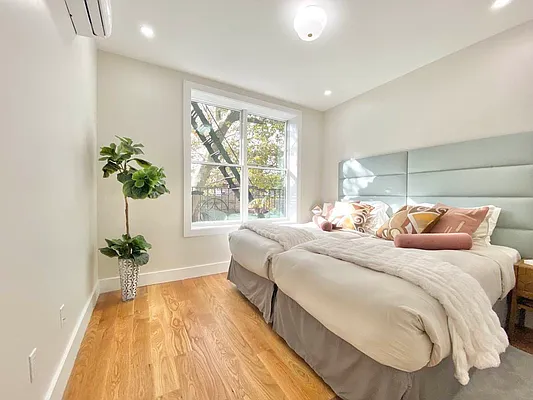 Rented by Doorway NYC, LLC | media 50