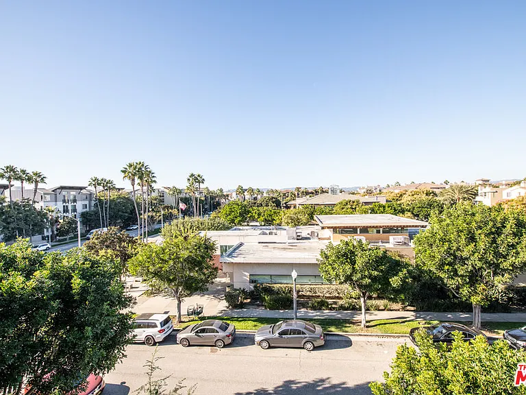 7100 Playa Vista Dr #405 — Photo 23