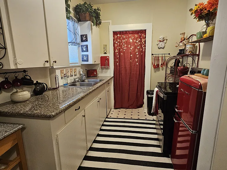 903 McIntosh St #903 — Photo 20