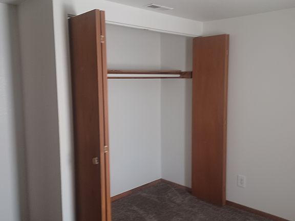 5th image of 822 11th St