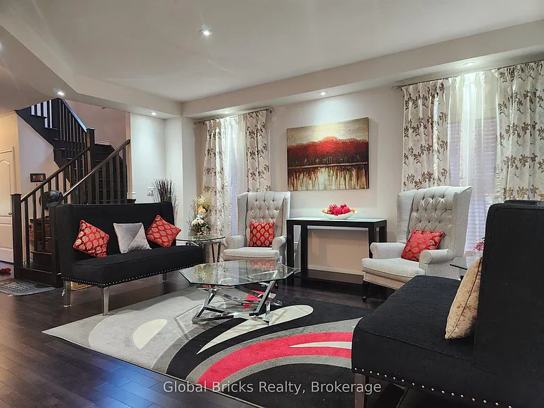 38 Monkton Cir — Photo 5