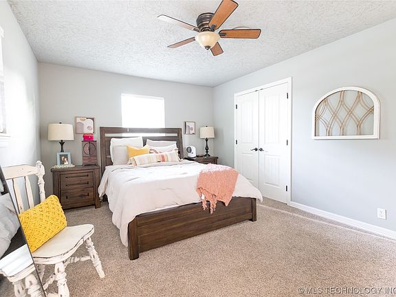 5th image of 5901 E Iva Lynn Ln