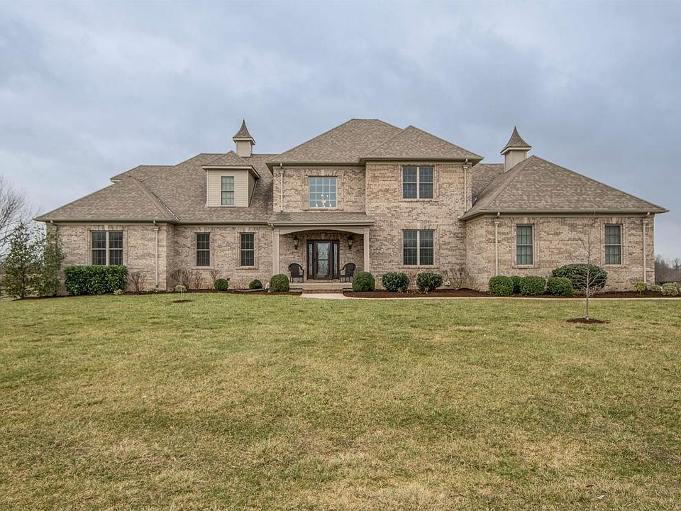 1st image of 304 Eagle Dr