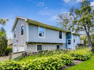 540 Grace Ave, Mundelein, IL