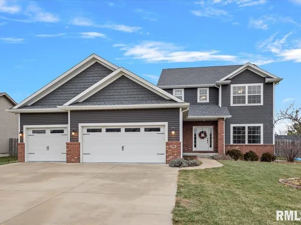 905 Cypress Dr, Chatham, IL 62629