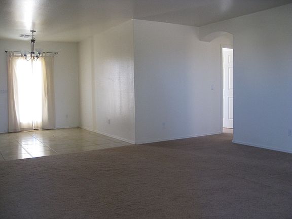 4th image of 1505 S 369TH Avenue