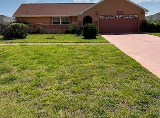 1190 Riviera Dr NE, Palm Bay, FL 32905