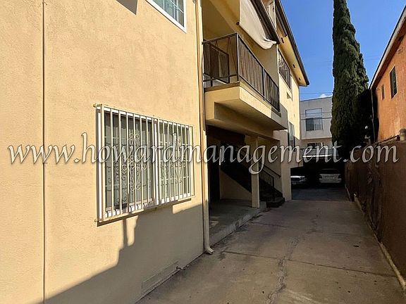 3rd image of 1008 N Normandie Ave APT 10