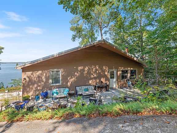 4th image of 860 McNair Dr