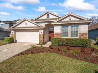 4249 Rustic Pine Pl, Zephyrhills, FL 33544