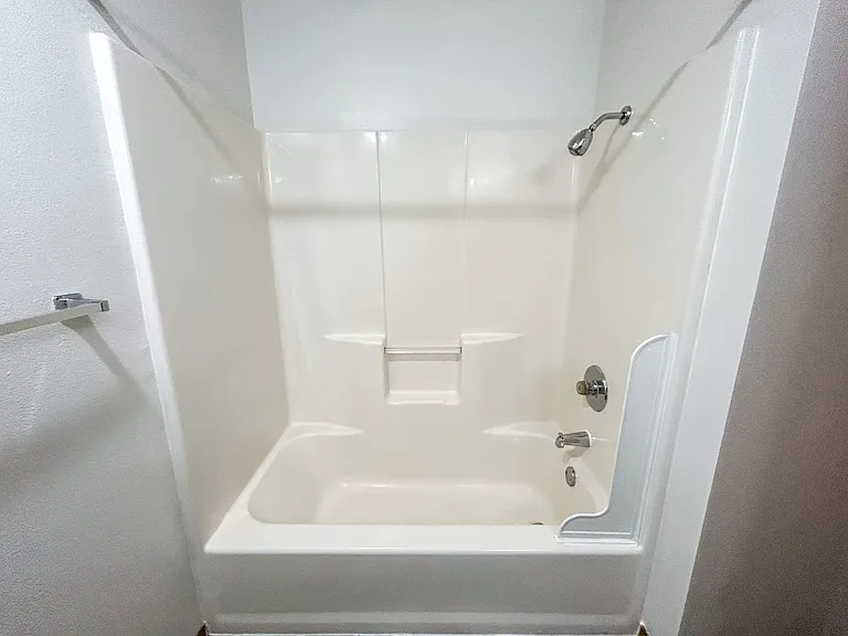 3605-3625 Belle Vista Ct S — Photo 14