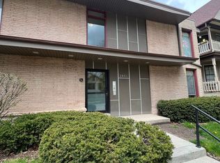 1851 N Oakland Ave (18 Unit), Milwaukee, WI 53202