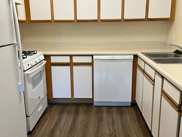 195 Vallejo St — Photo 6