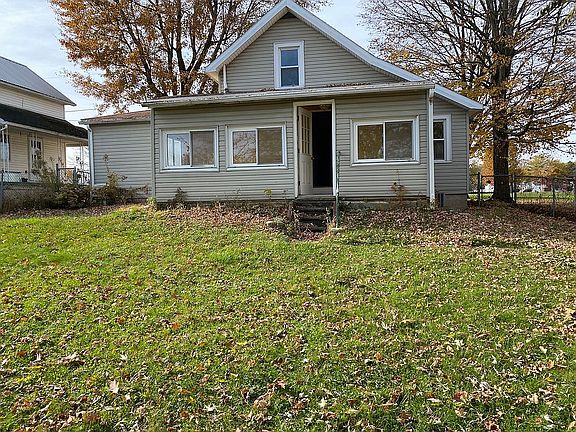 2nd image of 154 W Park Dr