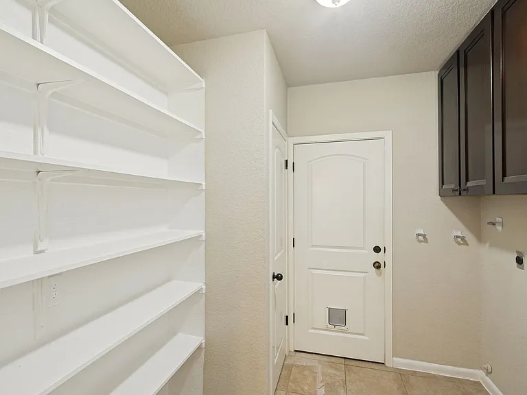 16115 Wolf Creek St — Photo 22