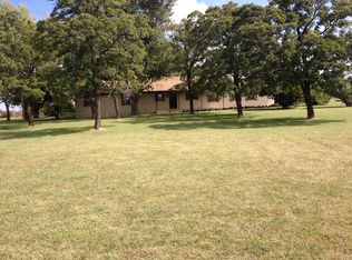 23860 F St, Henryetta, OK 74437