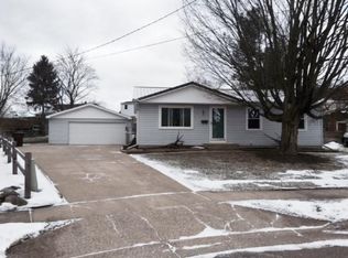 74 Gay Ct, Rockford, MI 49341