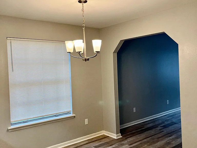 3975 Gaffney Loop — Photo 8