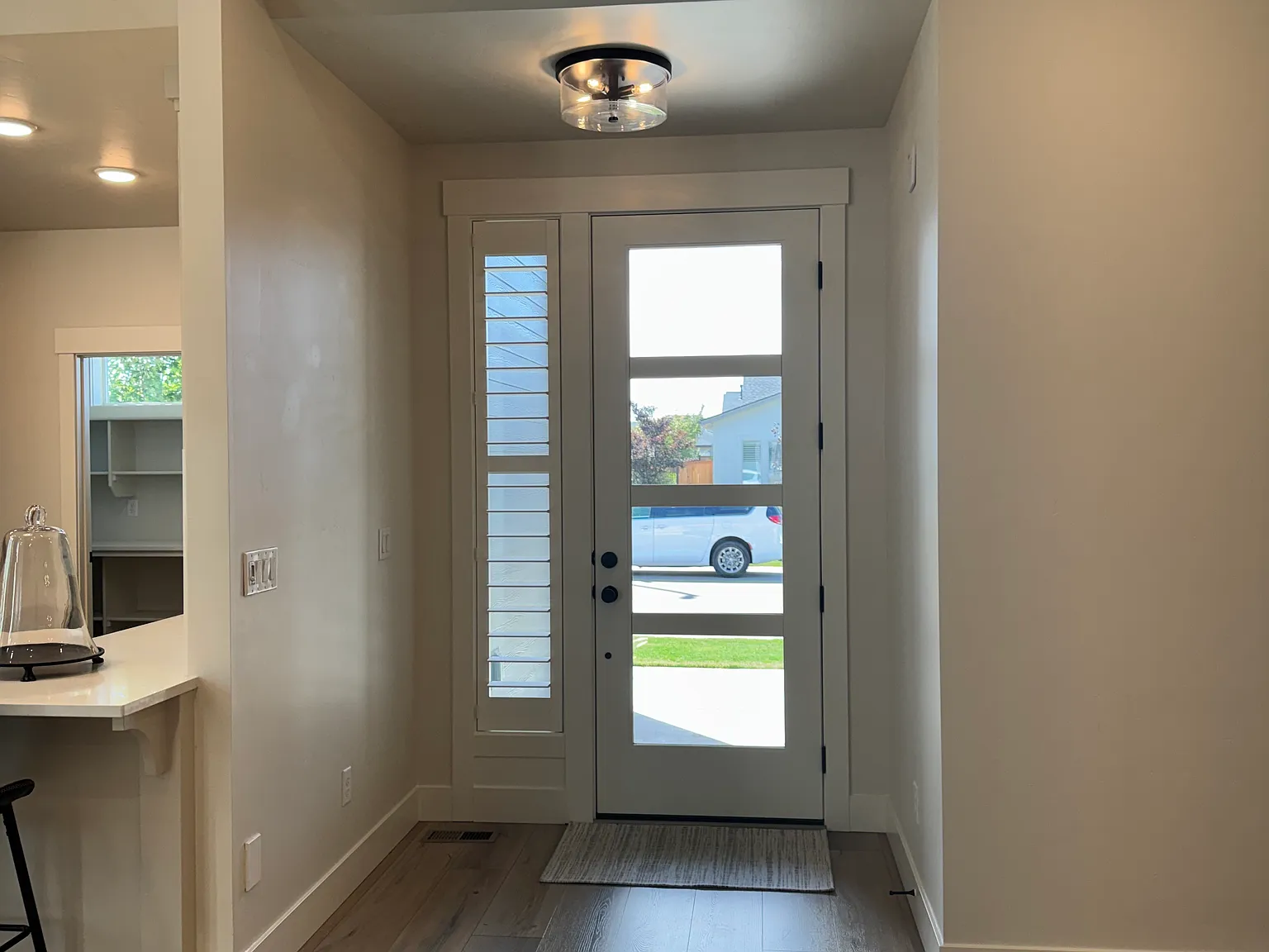 3 bed, 1707 sqft, $2,850 — Photo 3