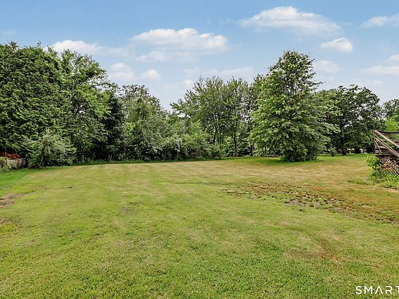 4th image of 111 Daisy Circle