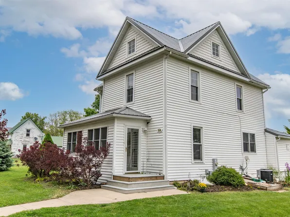 210 Commerce St, Rewey, WI 53580