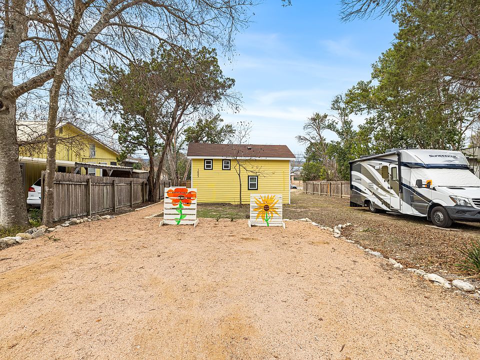 1st image of 1405 Cedar Dr